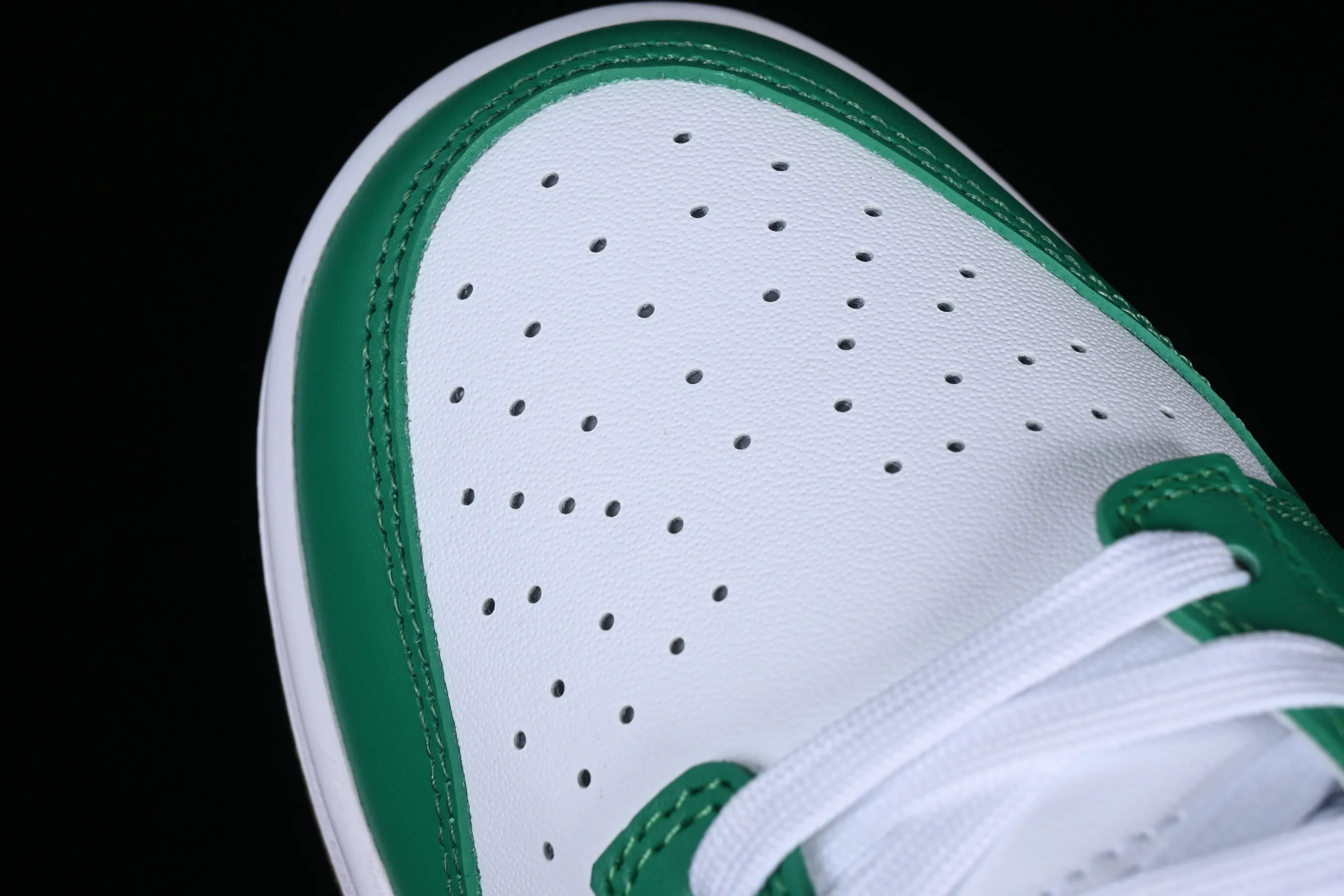 All Categories Nk SB Dunk Series Nk SB Dunk Low Low-top sneakers Nk Dunk Low "Stadium Green and White" Spring Sunshine SB low-top sports and leisure sneakers FD9922-151